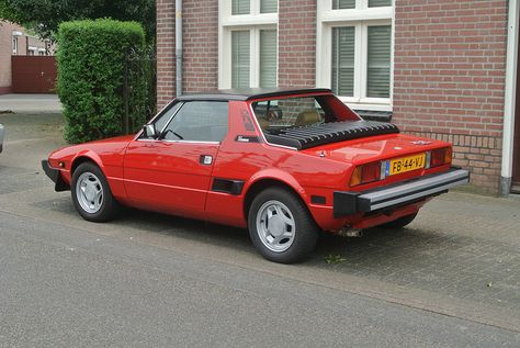 Fiat Bertone X1/9 Fiat X19 Bertone, Bertone Design, Fiat X19, Unique Vehicles, Mens Toys, Fiat Abarth, Italian Cars, European Cars, Classic Italian