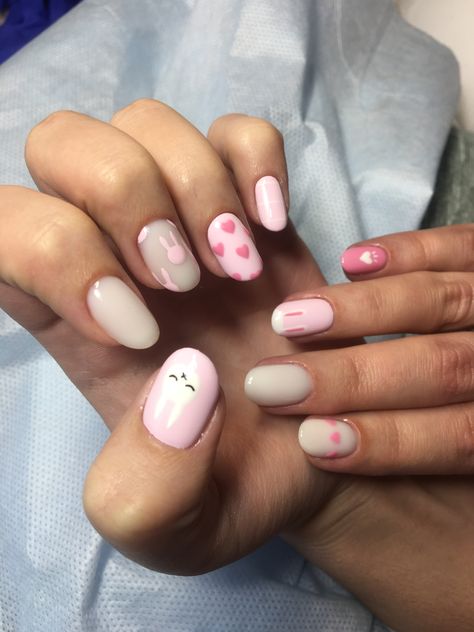 Bunny Nails Designs, Summer Nail Inspo Simple, Bunny Nail Design, Outline Nails Design, Nail Inspo Simple, Overlay Ideas, Grad Nails, Velvet Nails, Bunny Nails