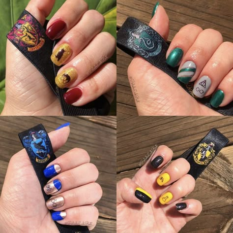 Harry Potter Nails Houses, Harry Potter Nail Inspiration, Nails Acrylic Harry Potter, Hogwarts Nail Art, Hp Nail Art, Nail Ideas Harry Potter, Harry Potter House Nails, Harry Potter Nails Short, Harry Potter Hufflepuff Nails