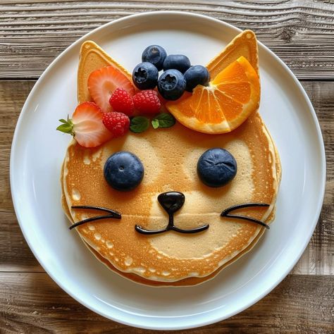 Animal Pancakes Kids, Pancake Animals, Cat Pancakes, Kitty Pancakes, Animal Pancakes, Pancake Cat, Halloween Pancakes, Cute Breakfast Ideas, Fun Pancakes