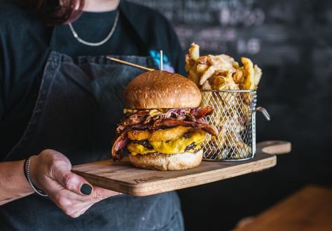 Cheese Burgers, Gourmet Burger, Bistro Food, Food Photoshoot, Burger Restaurant, Gourmet Burgers, Pub Food, Food Drink Photography, Milk Bar