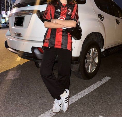 AC Milan jersey Ac Milan Jersey Outfit, Ac Milan Outfit, Ac Milan Jersey, Milan Outfits, Fire Outfits, Jersey Tshirt, Soccer Outfits, Random Aesthetic, Jersey Outfit