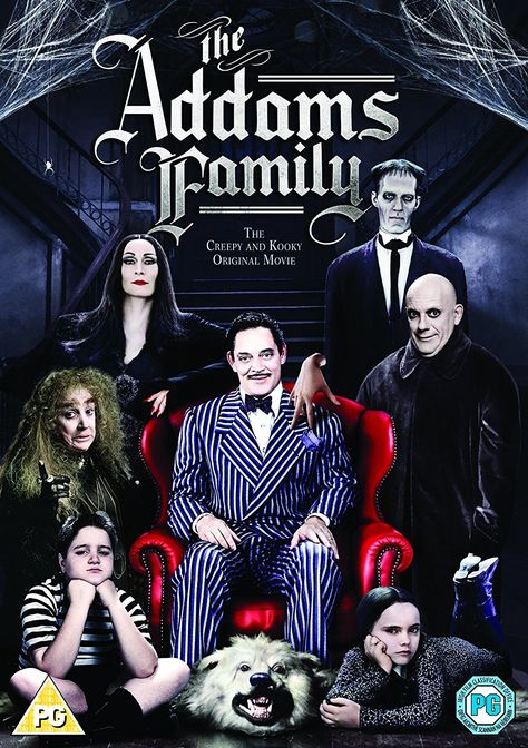 “The Addams Family” (1991) Best Kids Halloween Movies, Addams Family Film, Addams Family Characters, Halloween Films, Raul Julia, Addams Family Movie, Addams Familie, Strange Family, Dracula Untold