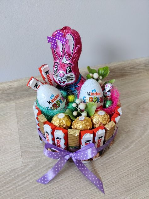 Easter Box Ideas For Kids, Creative Easter Eggs, Candy Bouquet Diy, Easter Treat Bags, Easter Presents, Personalized Easter Basket, Gift Box Design, Easter Decorations Dollar Store, Easter Gifts For Kids