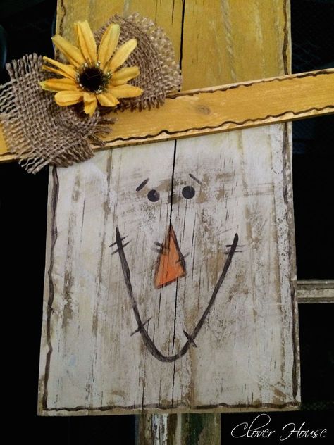 Fence+Picket+Scarecrow OR Black hate and different nose and smile and it's a snowman. Picket Scarecrow, Wood Scarecrow, Fall Pallets, Reversible Blocks, Scarecrow Face, House Fence, Fence Picket, Fall Wood Crafts, Garden Diy Ideas