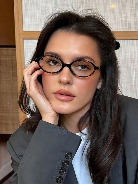 Oval Glasses Frames For Women, Oval Frame Glasses, Leopard Glasses Frames, Oval Shaped Glasses, Specs Frames Women, Glasses For Oval Faces, Glasses For Round Faces, Makeup Glasses, Shein Accessories