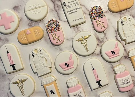 Graduation Party Ideas Pharmacy, Pharmacy Graduation Party Decorations, Nurse Cakesicles, Doctor Of Pharmacy Graduation, Pharmacy Cookies Decorated, Pharmacist Cookies, Pharmacy Graduation Party Ideas, Syringe Cookies, Pharmacy Desserts