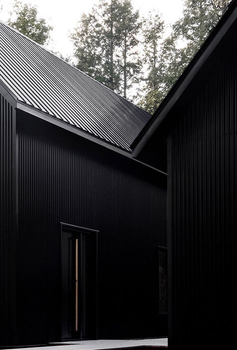 two steel black cabins form striking quebec chalet by appareil architecture Black Cabin, Black Houses, Chalet Design, Black Interior Design, Minimal Architecture, Minimal Home, Black House Exterior, Modern Barn, Modern Cabin