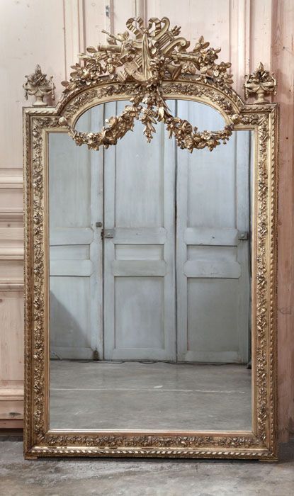 antique mirror Spiegel Diy, Dressing Design, Gilded Mirror, Vintage Mirrors, Beautiful Mirrors, French Furniture, Through The Looking Glass, French Decor, Louis Xvi