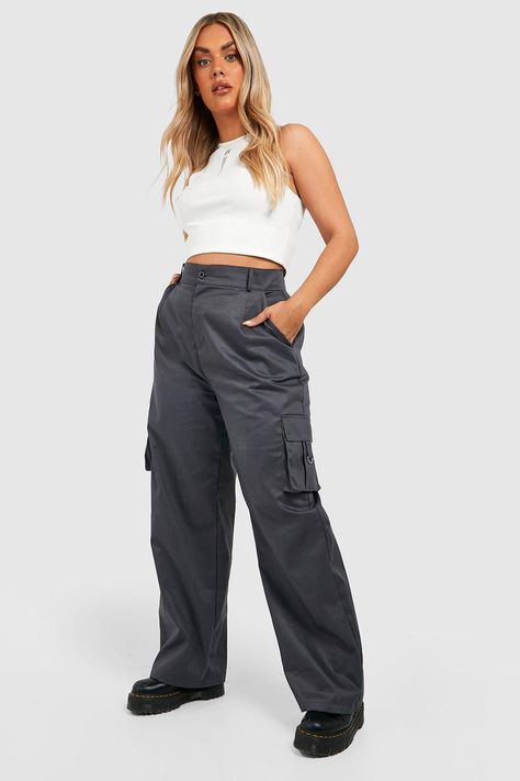 Light Gray Cargo Pants Outfit, Light Gray Cargo Pants, Gray Cargo Pants Outfit, Cargo Pants Outfit Plus Size, Cute Cargo Pants, City Streetwear, Cargo Pants For Women, Pocket Cargo Pants, Man Pants