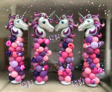 Organic Unicorn balloon Columns Unicorn Balloon Arrangement, Unicorn Balloon Column, Unicorn Balloon Decorations, Unicorn Balloon Ideas, Organic Balloon Column, Balloon Columns Ideas, Unicorn Balloon Arch, Unicorn Balloons, Balloons Decor