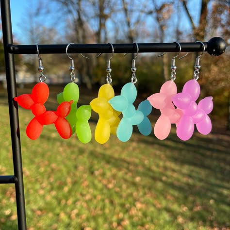 Colorful Dangle Earrings, Cute Weird Earrings, Balloon Dog Earrings, Cute Dangly Earrings, Cute Fun Earrings, Fun Dangle Earrings, Cute Earring Ideas, Clowncore Earrings, Handmade Earrings Ideas Unique