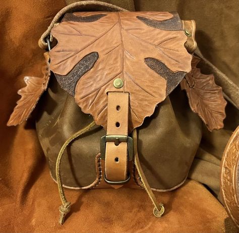 Leaf Bag, Leaf Backpack, Ren Faire Outfits, Steampunk Festival, Festival Inspo, Oak Leaf, Witch Aesthetic, Forest Fairy, Snow Leopard