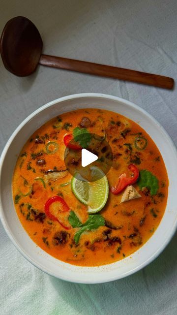 ALFIE STEINER on Instagram: "SPICY TOM KHA 🍜 SOUP SEASON 2 

welcome back to SOUP SEASON 2, my new series where I show you how to make the best soups in town 

for EPISODE 1, we’ve made my SPICY TOM KHA 🍜

it’s creamy, comforting + a broth packed with flavour. I added shittake mushrooms + tofu to mine which worked SO well 🔥

I’ve written my full recipe for you below - so enjoy! and as always, let me know if you give it a go ❤️

Alfie x

(thanks to @40aprons for recipe inspo 🙏)

INGREDIENTS (serves 2)

1 banana shallot
4 garlic cloves
Thumb size knob of ginger
1/2 red chilli
1 lemongrass stalk
2 tbsp soy sauce
1 tbsp rice wine vinegar
1 tbsp thai red curry paste (optional)
1l vegetable stock (1-2 stock cubes)
400ml coconut milk
1 tsp brown/coconut sugar
1 lime

200g (shiitake) mushrooms Spicy Tom Kha Soup, Tom Kha Soup, Thai Red Curry Paste, Tom Kha, Vegetable Stock Cubes, Shiitake Mushrooms, Red Curry Paste, Asian Soup, Spring Onions