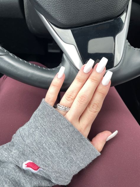 Dip Nails White Tip, Winter White Dip Powder Nails, White French Tip Dip Powder Nails, Pearl White Dip Nails, Creamy White Dip Powder Nails, White Dip Nails, Dip Powder Nails, Dip Powder, Dipped Nails