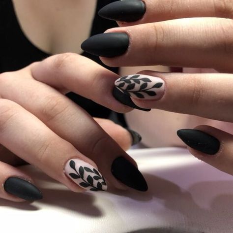 Black leaf - botanical nails, nail art designs, nail designs, nail art, nail designs acrylic Botanical Nails, Matte Nails Glitter, Nail Designs Acrylic, Nails Nail Art Designs, Acrylic Manicure, Oval Nails Designs, Coffin Nail Designs, Art Nail Designs, Shellac Nail Art