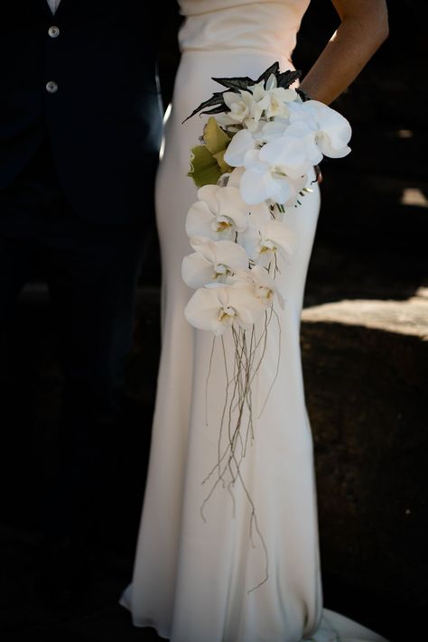 Bridal Flowers Bouquet, Branch Bouquet, Modern Bridal Bouquets, Orchid Bouquet, Silk Wedding Bouquets, Online Stylist, Bridal Bouquet Flowers, Orchid Wedding, Dream Wedding Ideas Dresses