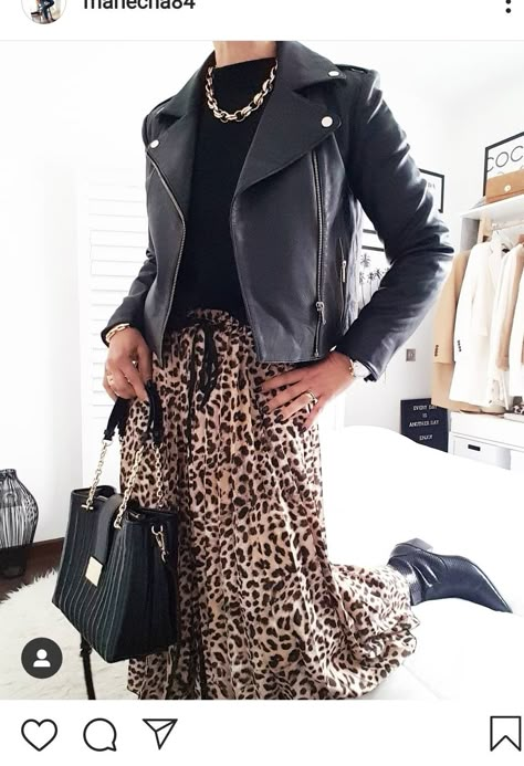 Leopard Outfits, Stylish Outfits For Women Over 50, Leopard Print Skirt, Leopard Fashion, Leather Jacket Outfits, Print Skirt, Outfits Casuales, Look Fashion, Chic Outfits