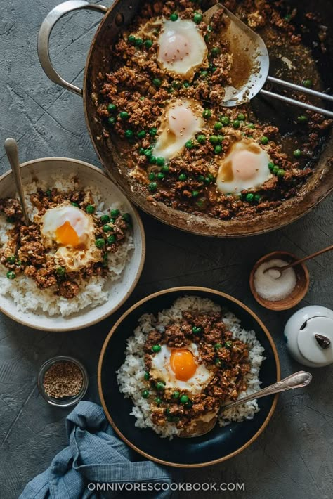 Rice And Eggs, Ground Beef Rice, Beef Bowl, Cantonese Food, Runny Eggs, Minced Beef, Beef Rice, Beef And Rice, Frozen Veggies