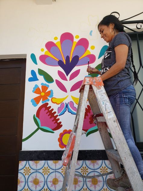 Mexican Art Bedroom, Mexican Flower Mural, Otomi Mural, Mexican Wall Art Hacienda Style, Mexican Wall Mural, Mexican Mural Art, Mexican Murals, Diego Rivera Art, Mexican Wall Decor