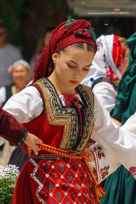 Bulgarian Traditions, Bulgarian Traditional Clothing, Tribes Of The World, Albanian Traditional, Bulgarian Culture, Bulgarian Folklore, Cultural Dress, Rural Women, Slavic Culture