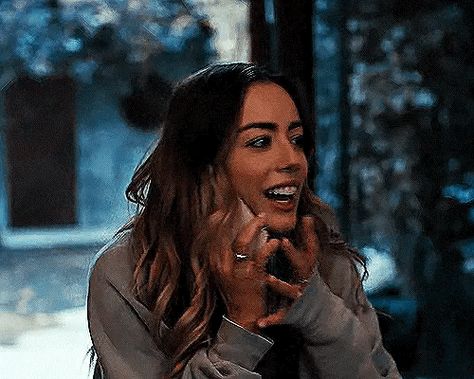 Daisy Johnson Gif, Chloe Bennet Gif, Agents Of Shield Daisy, Chloe Bennett, Daisy Johnson, Strong Female Characters, Chloe Bennet, Agents Of Shield, Teen Wolf