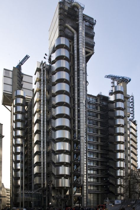 Lloyd's building Museum Facade, Structural Expressionism, Facade Renovation, Expressionism Architecture, Richard Rogers, London Buildings, Peter Zumthor, Trainspotting, Brutalist Architecture