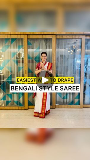 White And Red Saree Blouse Designs, Bengali Blouse Designs Latest, Bengali Red And White Saree Look Simple, How To Wear Bengali Saree, Bangali Saree Style Saris, Bangoli Saree Traditional Look, Bandhej Blouse Designs Latest, Bengali Saree Traditional, Bengali Outfit