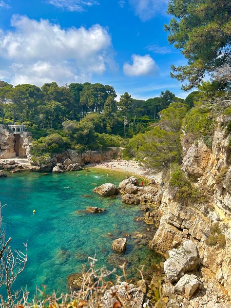 Millionaires bay, south of france, antibes, europe summer Beach Europe, Europe Beach, Europe Beaches, Antibes France, Ootd Inspo, Europe Summer, Cote D’azur, European Summer, French Riviera