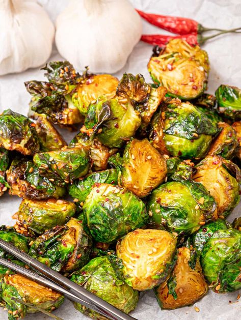 Chili Garlic Sauce Brussel Sprouts - Garlic All Day Sweet Chili Garlic Sauce, Leftover Brussel Sprouts, Garlic Brussel Sprouts, Garlic Balsamic, Chili Garlic Sauce, Sprout Recipes, Brussels Sprouts Recipe, Chilli Sauce, Sweet Chilli