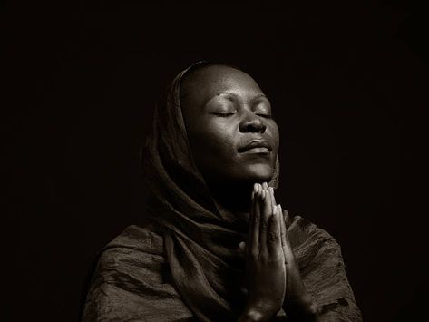 2,700 Black Woman Praying Photos and Premium High Res Pictures - Getty Images Black Women Praying Images, Woman Praying Images, Black Woman Praying, Christian Background Images, Woman Praying, Christian Photography, Pen Art Work, Christian Images, Jesus Pictures