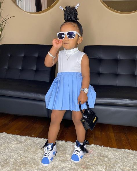 Stylish Kids Outfits, Baby Doll Nursery, Cute Mixed Babies, Baby Girl Hairstyles, Little Girl Dresses, Stylish Kids, Girl Swag, Baby Girl Fashion, Toddler Fashion