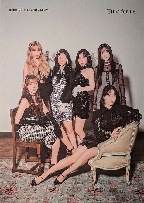 Gfriend Us 2019, Korean Photoshoot, Neon Photography, Poster Images, Photo Concept, Cats Artists, Body Reference Poses, Concept Photos, Group Photo