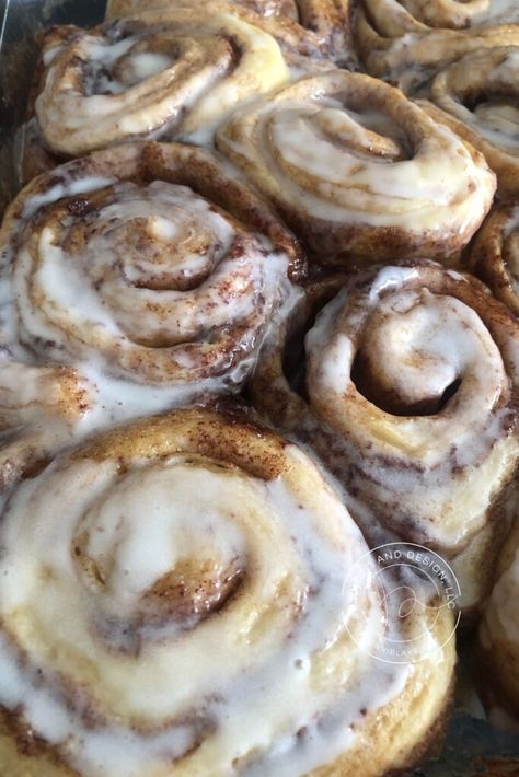 The Best Cinnamon Rolls | Tik Tok Made Me Do It | Pinterest Famous Favorite Quick Yummy Breakfast, Pillsbury Cinnamon Roll Recipes, The Best Cinnamon Rolls, Pinterest Famous, Pillsbury Cinnamon Rolls, Cinnamon Roll Recipe Homemade, Best Cinnamon Rolls, Kinds Of Desserts, Cinnamon Recipes