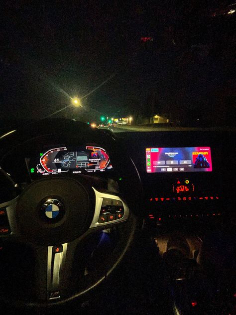 #luxury #luxurycar #bmw #itgirl #aesthetic #fancy Driving Bmw Aesthetic, Bmw Aesthetic Night, Bmw Night Snap, Bmw Night Drive Snapchat, Bmw Snap Night, Beamer Car, Bmw At Night, Bmw Night Drive, Bmw Night