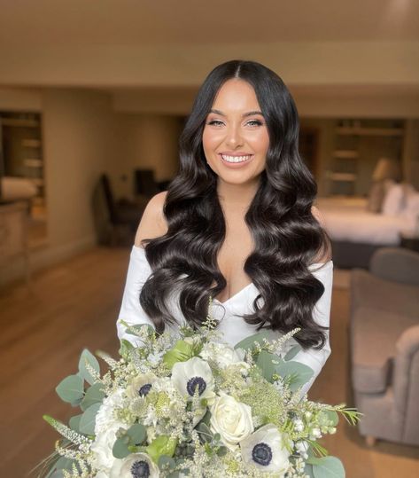 Wedding Hair Blowout Curls, Wedding Hair Down Dark Brown, Soft Wedding Hair Down, Wedding Hair Down With Hair Piece, Wedding Hair Down With Curls Middle Part, Wedding Hair Curls Down, Bridal Hair Half Up Brunette, Bridal Hair Curls, Bride Wavy Hair