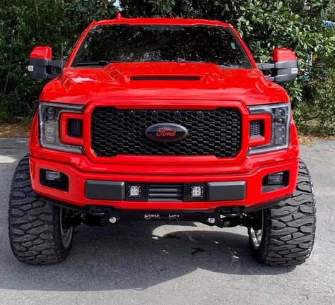 Happy #frontendfriday 🔥 . Owne F150 Mods, F250 Ford, Best Pickup Truck, Ford Trucks F150, Ranger Truck, Ford Ranger Truck, F150 Truck, Lifted Truck, Lifted Chevy