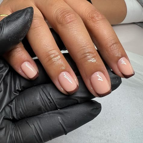 Brown Tip Manicure, Brown French Tip Dip Nails, Brown Manicure Short Nails, Brown Tip French Nails, Casual Nails Short, Short Nail Designs Brown, French Manicure Nails Colored, Winter French Tip Nails Square, Milky Brown Nails