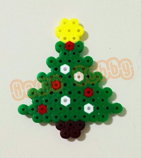 Hama Beads Christmas, Christmas Perler Beads, Hamma Beads Ideas, Easy Perler Bead Patterns, Melty Bead Patterns, Hama Beads Design, Perler Crafts, Diy Perler Bead Crafts, Motifs Perler