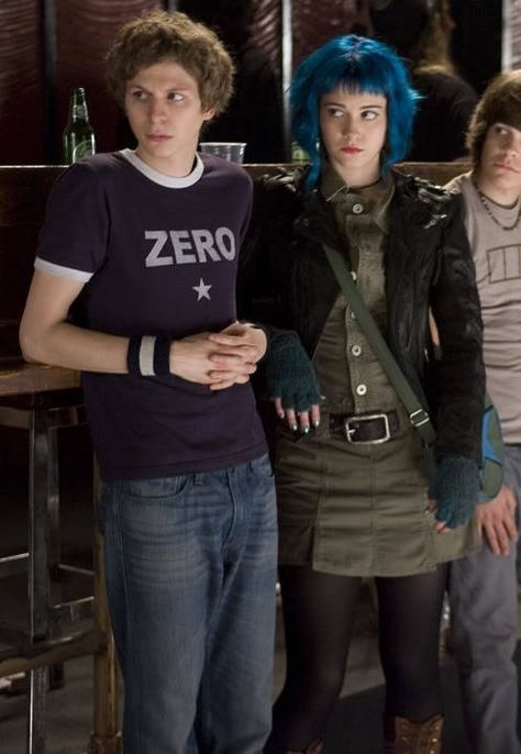 Ramona Scott Pilgrim, Pilgrim Outfit, Scott Pilgrim Movie, Pilgrim Costume, Scott Pilgrim Vs The World, Couple Cosplay, Cosplay Inspo, Ramona Flowers, Duo Halloween Costumes