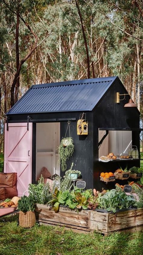 Shed Inspiration, Cubby House Ideas, Kids Cubby Houses, Garden Landscaping Diy, Kids Cubbies, Casa Hobbit, Backyard House, Cubby House, Cubby Houses