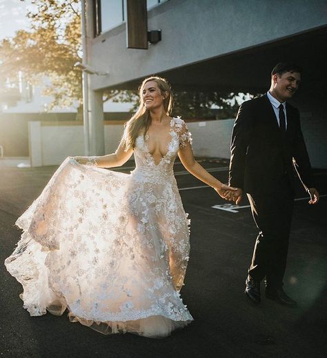 Stunning Arabella wedding dress by Galia Lahav Galia Lahav Bridal, Vogue Bride, Galia Lahav Wedding Dress, Trumpet Wedding Dress, Galia Lahav, Bridal Fashion Week, Bohemian Wedding, Elope Wedding, Wedding Trends