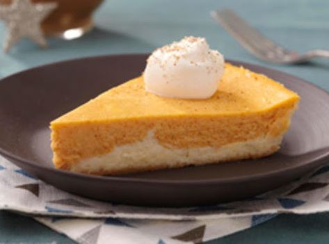 Bariatric Thanksgiving, Double Layer Pumpkin Cheesecake, Recipe Runner, Cream Cheese Pumpkin, Layered Pumpkin Cheesecake, Philadelphia Recipes, Thanksgiving Cupcakes, Coconut Dessert, Pumpkin Pie Cheesecake