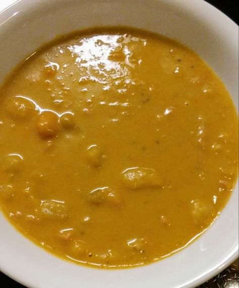 Soup With Curry, Split Pea Ham Soup, Eat Healthy Cheap, Yellow Split Pea Soup, Pea Soup Recipe, Split Pea Soup Recipe, Pea And Ham Soup, Healthy Soups, Ham Steaks