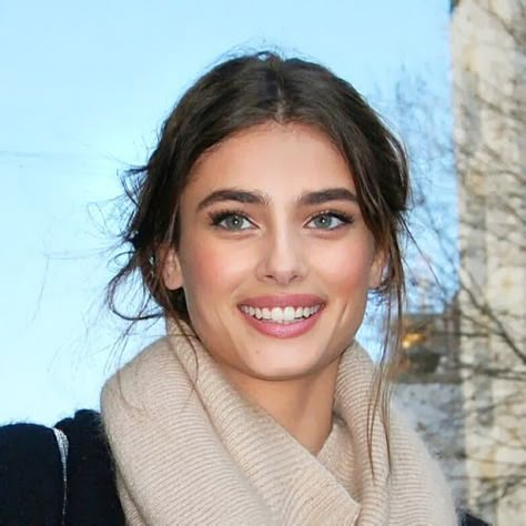 Taylor Hill Without Makeup, Dream Teeth, Taylor Hill Style, Taylor Marie Hill, Taylor Hill, Beauty Inspiration, Beauty Make Up, Beautiful Eyes, Pretty Face