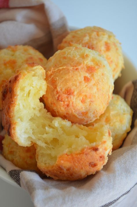 Small Batch Pão de Queijo (Brazilian Cheese Bread) Brazillian Cheese Bread, Brazilian Bread, Brazilian Breakfast, Brazilian Cheese Bread Recipe, Cheesy Bread Recipe, Brazilian Cheese Bread, Brazilian Recipes, Cooking For 1, Gluten Free Breads