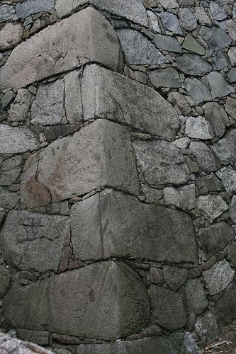 Stone Cladding Options – Mountain Architects – Hendricks Architecture Stone Foundation, Stone Walls Garden, Stone Construction, Stone Cabin, Stone Wall Design, Stone Retaining Wall, Building Stone, Dry Stone Wall, Stone Masonry