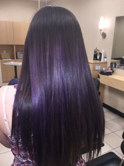 Black W Purple Highlights, Purple Highlights Black Hair Straight, Straight Hair Purple Highlights, Brown Hair With Dark Purple Highlights, Dark Purple Highlights In Black Hair, Purple Highlights On Dark Brown Hair, Brown Hair With Highlights Purple, Dark Purple Chunky Highlights, Black Hair With Purple Highlights Long