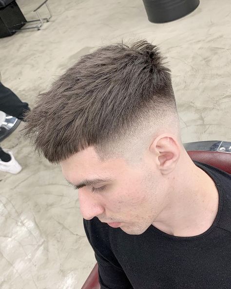 Boyish Hairstyle, Undercut Fade Women, Haircuts For Men 2022, Best Short Haircuts For Men, 2022 Hairstyles, Stylish Mens Haircuts, Undercut Fade, Short Haircuts For Men, Skin Fade