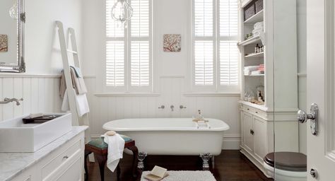 Designing a vintage-style bathroom Large Family Bathroom, Bathroom Redecorating, Vintage Style Bathroom, Small Space Bathroom, French Provincial Style, Bathroom Tub, Large Bathrooms, Bathroom Storage Cabinet, Family Bathroom